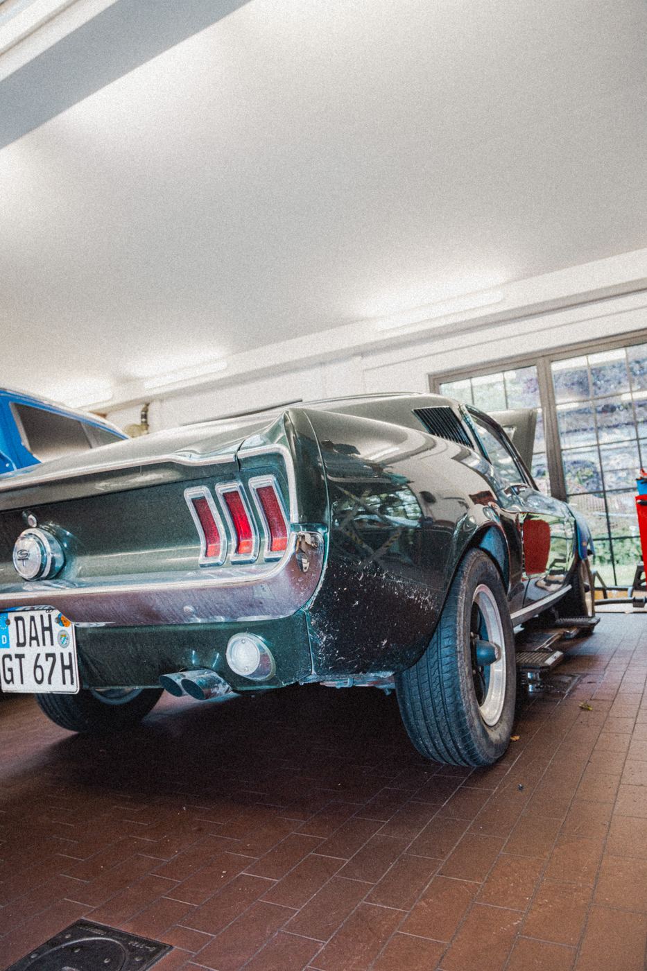 Classic Mustang GT in der Werkstatt